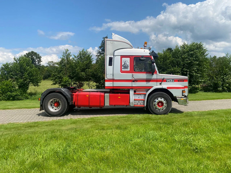 Scania T143-500 V8 | 4x2 | 4350 mm WHEELBASE | TOP CONDITION !!! - Tracteur routier: photos 5 Scania T143-500 V8 | 4x2 | 4350 mm WHEELBASE | TOP CONDITION !!! - Tracteur routier: photos 5