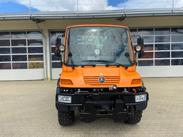Unimog 300 - U300 405 28539 mit Wandlerkupplung Me - Véhicule de voirie/ Spécial: photos 2 Unimog 300 - U300 405 28539 mit Wandlerkupplung Me - Véhicule de voirie/ Spécial: photos 2