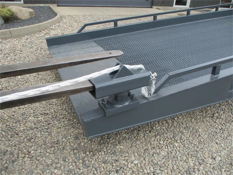 BEAR 10.0 Læsserampe stærk model til 10.000KG - Rampe de chargement: photos 3 BEAR 10.0 Læsserampe stærk model til 10.000KG - Rampe de chargement: photos 3