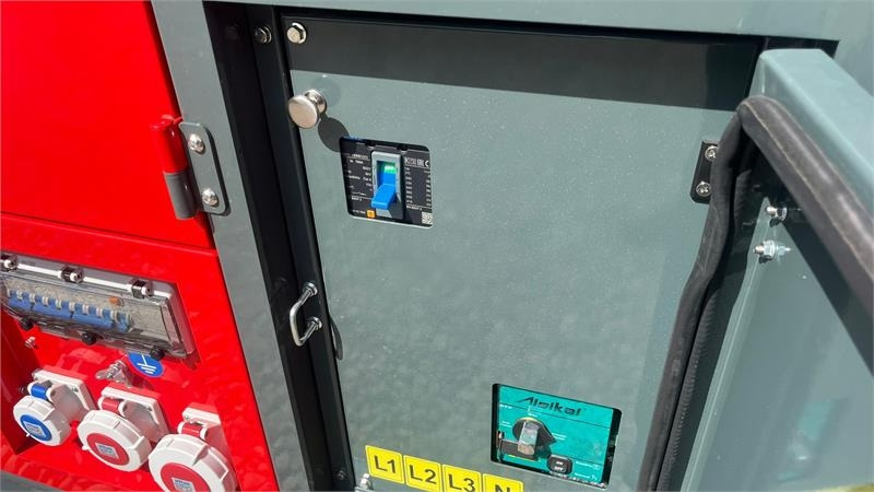 Groupe électrogène Bauer GFS-40 ATS, 40 kW/50 kVA Fabriksny generator: photos 8 Groupe électrogène Bauer GFS-40 ATS, 40 kW/50 kVA Fabriksny generator: photos 8