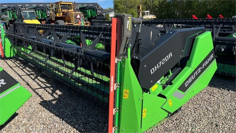 Deutz-fahr C7206 With 24feed - 7.2m header. New and unused Co  en crédit-bail Deutz-fahr C7206 With 24feed - 7.2m header. New and unused Co: photos 11