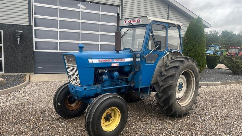 Ford 5000 Y-model  - Tracteur agricole: photos 2 Ford 5000 Y-model  - Tracteur agricole: photos 2