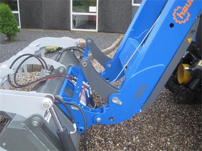 Hauer Fabriksnye frontlæssere. XB Bionic  - Chargeur frontal pour tracteur: photos 5 Hauer Fabriksnye frontlæssere. XB Bionic  - Chargeur frontal pour tracteur: photos 5