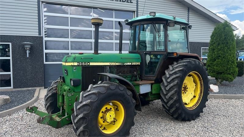 Tracteur agricole John Deere 3650 Med frontlift: photos 7 Tracteur agricole John Deere 3650 Med frontlift: photos 7