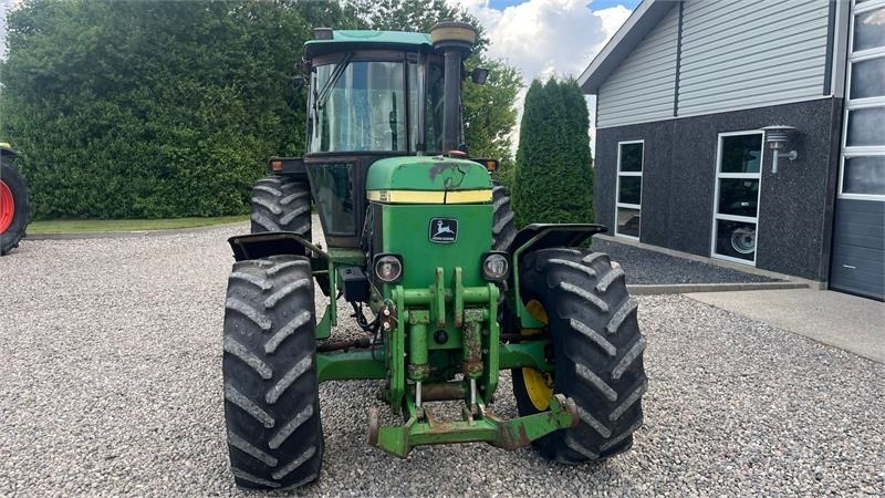 Tracteur agricole John Deere 3650 Med frontlift: photos 16 Tracteur agricole John Deere 3650 Med frontlift: photos 16