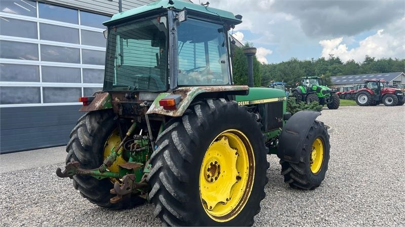 Tracteur agricole John Deere 3650 Med frontlift: photos 12 Tracteur agricole John Deere 3650 Med frontlift: photos 12