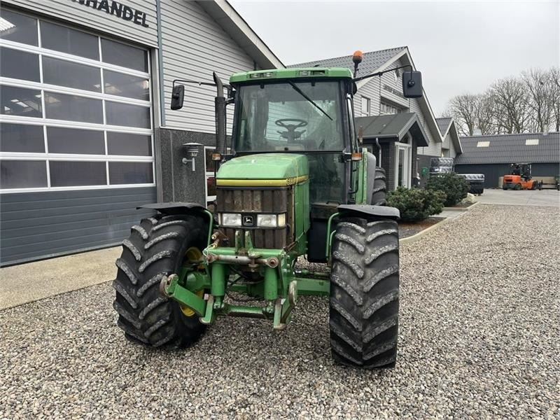 Tracteur agricole John Deere 6800 Med frontlift.: photos 8