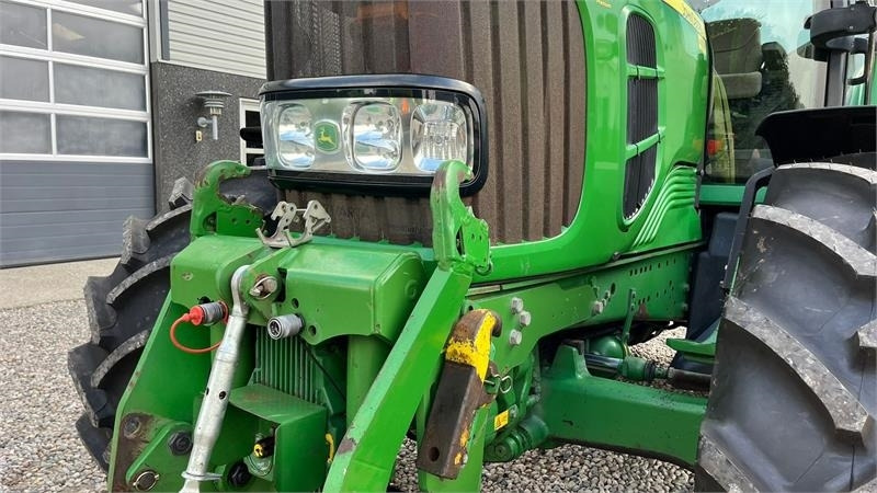 John Deere 6930 AutoPower med frontlift og front PTO - Tracteur agricole: photos 5 John Deere 6930 AutoPower med frontlift og front PTO - Tracteur agricole: photos 5