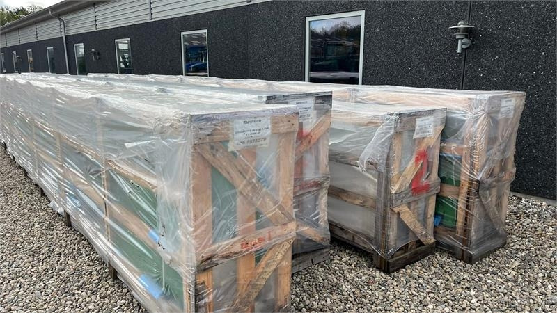 John Deere 9150mm bord til John Deere 630R skærebord. Raps fo - Moissonneuse-batteuse: photos 4 John Deere 9150mm bord til John Deere 630R skærebord. Raps fo - Moissonneuse-batteuse: photos 4