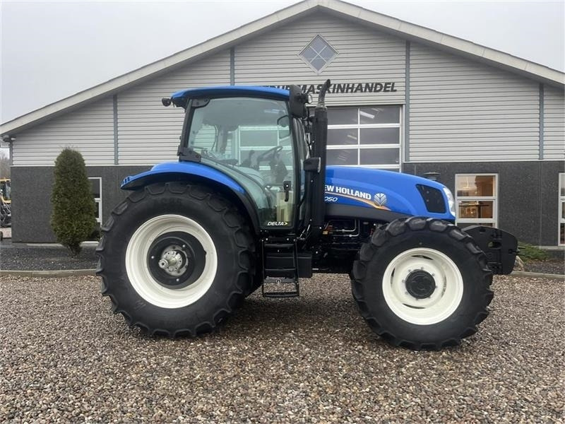 New Holland T6050 Delta - EXPORT - Tracteur agricole: photos 2 New Holland T6050 Delta - EXPORT - Tracteur agricole: photos 2