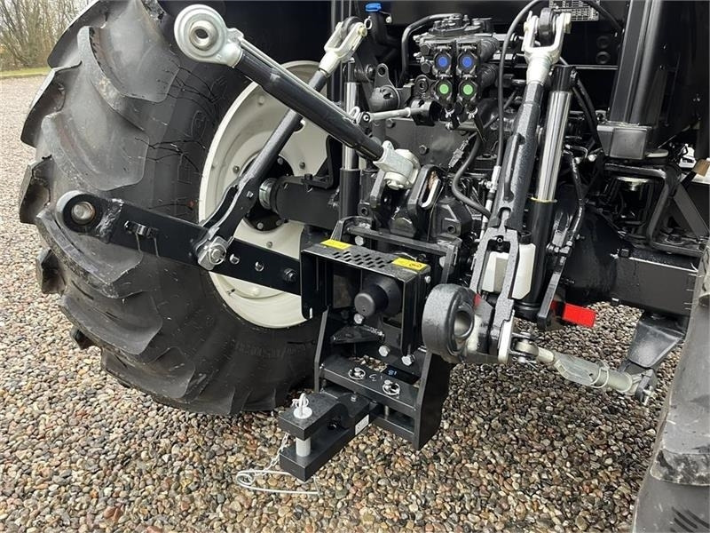New Holland T6050 Delta - EXPORT - Tracteur agricole: photos 3 New Holland T6050 Delta - EXPORT - Tracteur agricole: photos 3