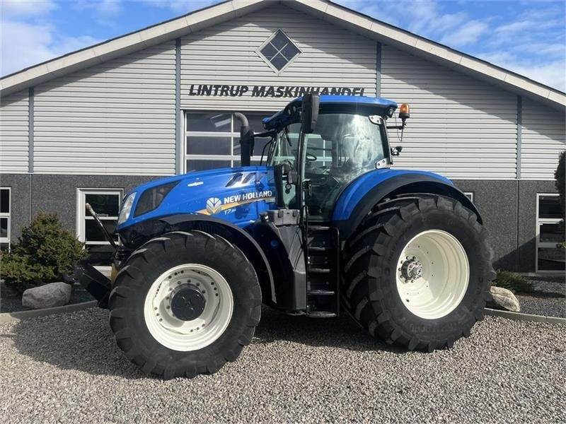 New Holland T7.315 HD med frontlift og front PTO, samt NYE 650 - Tracteur agricole: photos 1 New Holland T7.315 HD med frontlift og front PTO, samt NYE 650 - Tracteur agricole: photos 1