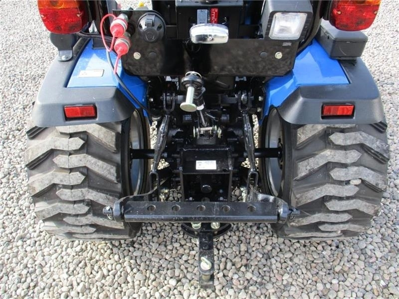 Solis 26 6+2 gearmaskine med Servostyrring og Industri h - Tracteur agricole: photos 4 Solis 26 6+2 gearmaskine med Servostyrring og Industri h - Tracteur agricole: photos 4
