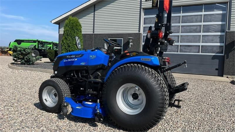 Solis 26 HST Hydrostat Turf hjul og klipperbord  - Tracteur communal: photos 4 Solis 26 HST Hydrostat Turf hjul og klipperbord  - Tracteur communal: photos 4