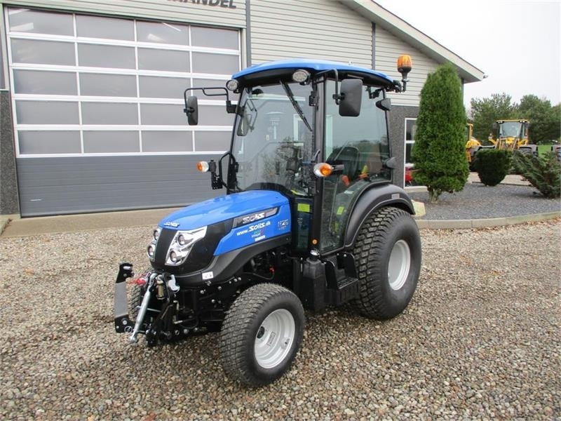 Solis 26 HST Med kabine, Turf dæk og frontlift - Tracteur agricole: photos 2 Solis 26 HST Med kabine, Turf dæk og frontlift - Tracteur agricole: photos 2