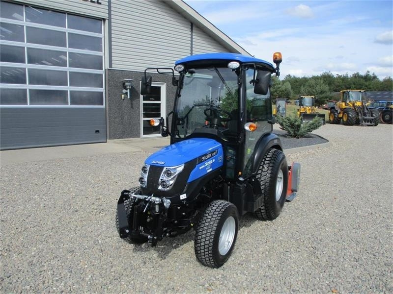 Solis 26 HST Med kabine, Turf dæk og frontlift samt fron - Tracteur agricole: photos 3 Solis 26 HST Med kabine, Turf dæk og frontlift samt fron - Tracteur agricole: photos 3