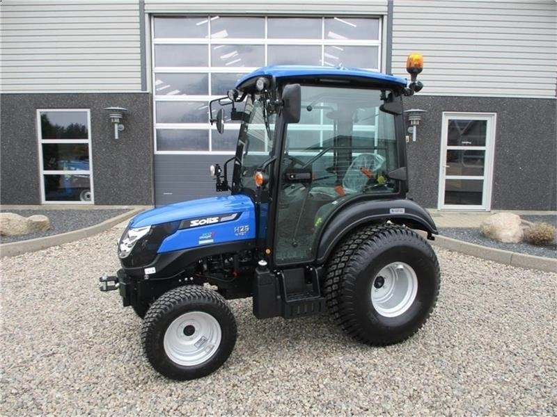 Solis 26 HST med kabine og turf hjul - Tracteur agricole: photos 1 Solis 26 HST med kabine og turf hjul - Tracteur agricole: photos 1