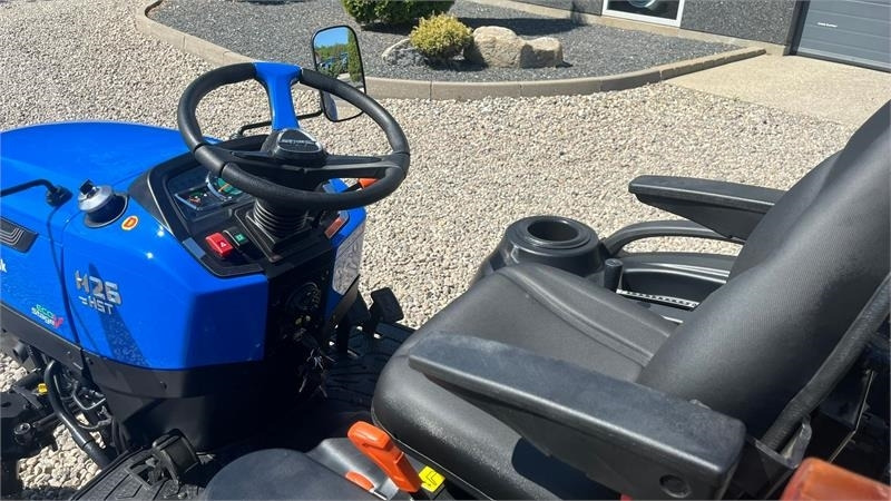 Solis H26 HST Hydrostat. Industrihjul - Tracteur communal: photos 5 Solis H26 HST Hydrostat. Industrihjul - Tracteur communal: photos 5