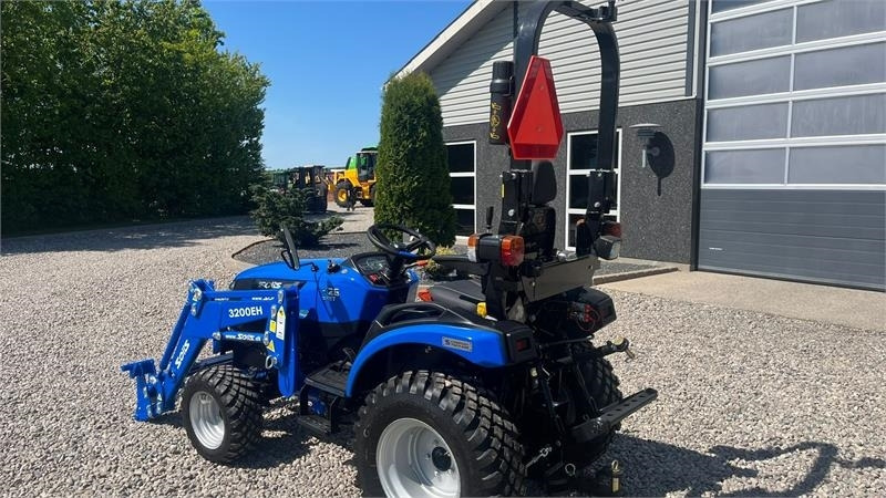Solis H26 HST Med Frontlæsser og GardenPro dæk - Tracteur communal: photos 3 Solis H26 HST Med Frontlæsser og GardenPro dæk - Tracteur communal: photos 3