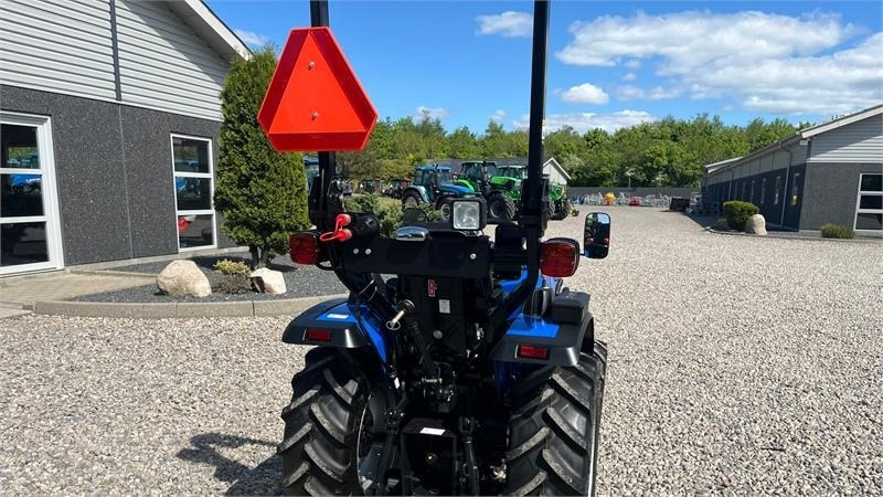 Solis S26 6+2 Gearmaskine med Servostyring og brede trak - Tracteur agricole: photos 4 Solis S26 6+2 Gearmaskine med Servostyring og brede trak - Tracteur agricole: photos 4