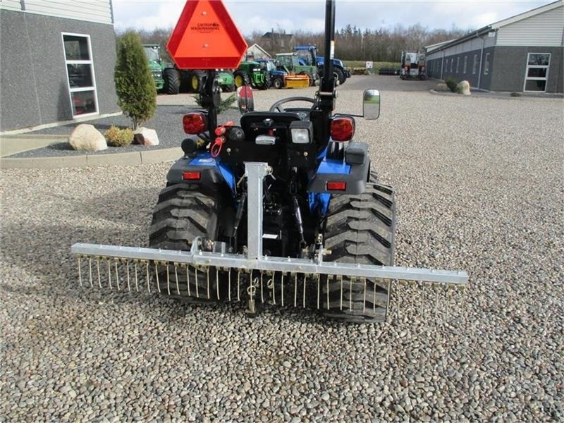 Solis S26 6+2 gearmaskine med servostyring og frontlæsse - Tracteur agricole: photos 5 Solis S26 6+2 gearmaskine med servostyring og frontlæsse - Tracteur agricole: photos 5