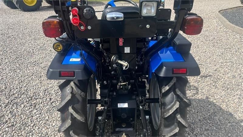 Solis S26 6+2 gearmaskine med servostyring - Tracteur agricole: photos 4 Solis S26 6+2 gearmaskine med servostyring - Tracteur agricole: photos 4