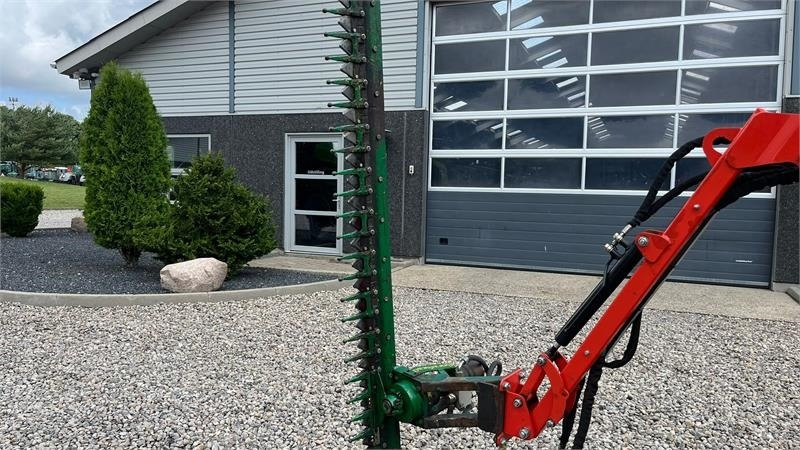 Spearhead Finger klippe HL210 fingerklipper. Hydraulisk truk - Broyeur/ Épareuse: photos 2 Spearhead Finger klippe HL210 fingerklipper. Hydraulisk truk - Broyeur/ Épareuse: photos 2