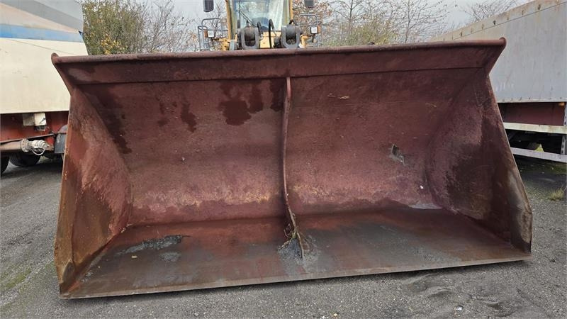 Chargeuse sur pneus Volvo 330D med skovl: photos 17