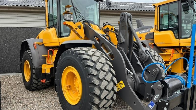 Volvo L 90H H2 fabriksny Dansk maskine med masser af ud - Chargeuse sur pneus: photos 1 Volvo L 90H H2 fabriksny Dansk maskine med masser af ud - Chargeuse sur pneus: photos 1