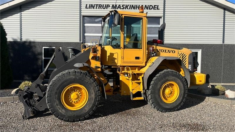 Volvo L70E Med hurtigskift og centralsmørring - Chargeuse sur pneus: photos 1 Volvo L70E Med hurtigskift og centralsmørring - Chargeuse sur pneus: photos 1