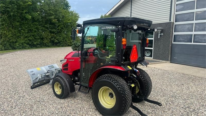 Yanmar YT 235H 4WD Snow Edition med sneplov og spreder - Tracteur agricole: photos 3 Yanmar YT 235H 4WD Snow Edition med sneplov og spreder - Tracteur agricole: photos 3