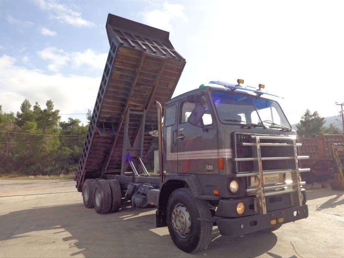 Volvo F 89 VOLVO F89 (6X2) -KIPPER - Camion benne: photos 2 Volvo F 89 VOLVO F89 (6X2) -KIPPER - Camion benne: photos 2