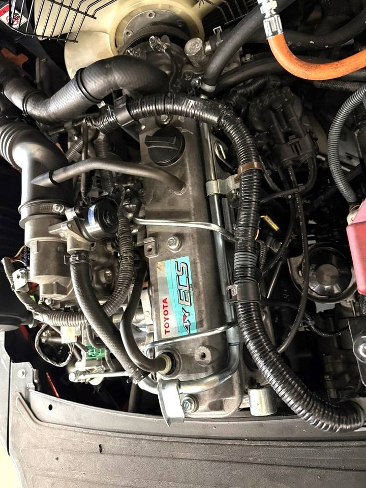 Toyota 10913 - 02-8FGJF35 - Chariot élévateur à gaz: photos 5 Toyota 10913 - 02-8FGJF35 - Chariot élévateur à gaz: photos 5