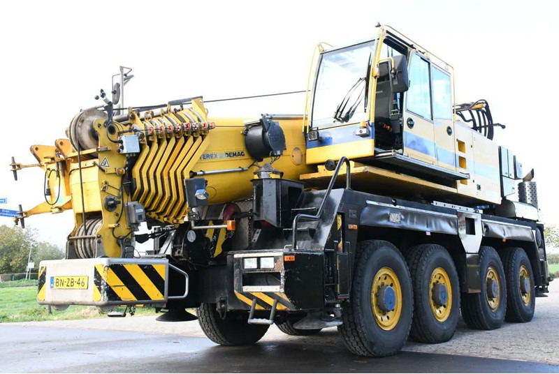 Terex-Demag AC60 CITY CLASS! Double cab!!8X8!! - Grue tout-terrain: photos 4 Terex-Demag AC60 CITY CLASS! Double cab!!8X8!! - Grue tout-terrain: photos 4