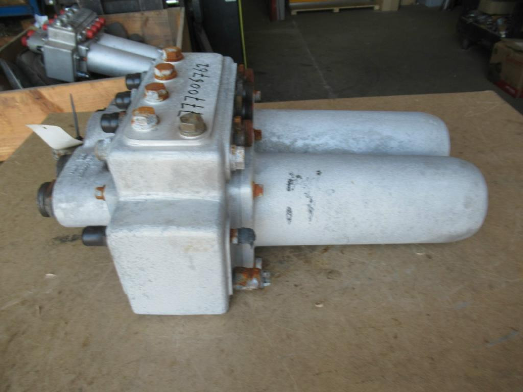 Bomag BC1172RB - - Filtre à huile pour Engins de chantier: photos 1 Bomag BC1172RB - - Filtre à huile pour Engins de chantier: photos 1