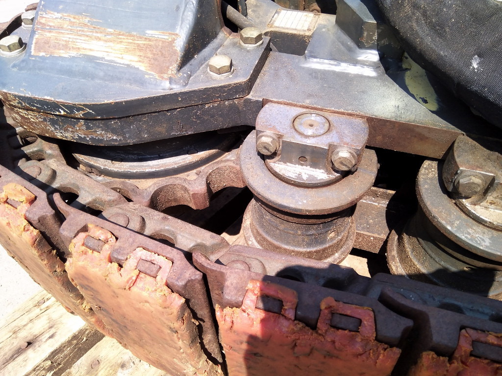 Bomag BM1200-35 - - Pièces de train de roulement pour Engins de chantier: photos 4 Bomag BM1200-35 - - Pièces de train de roulement pour Engins de chantier: photos 4