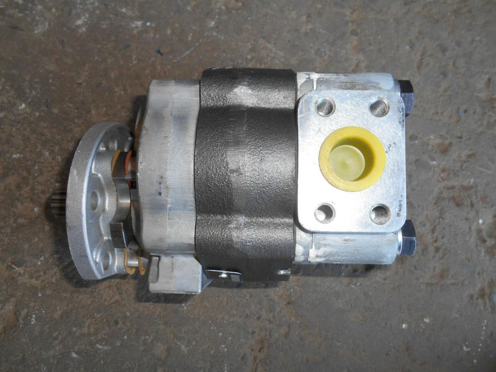 CNH 251266 - - Pompe hydraulique pour Engins de chantier: photos 3 CNH 251266 - - Pompe hydraulique pour Engins de chantier: photos 3