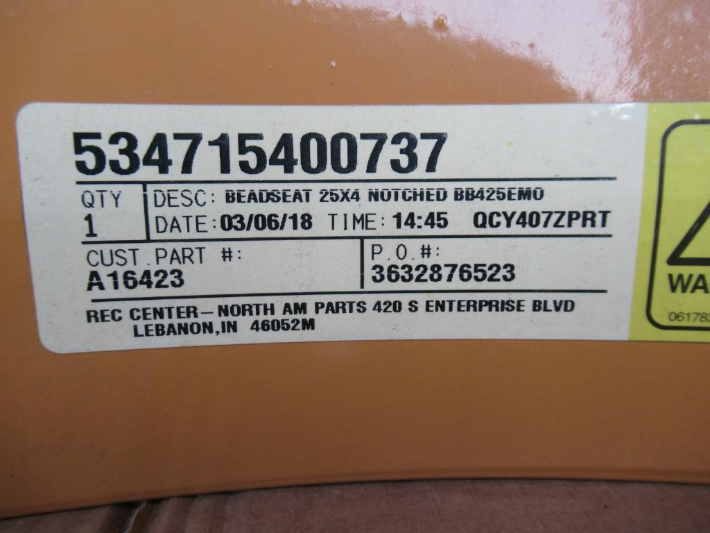 CNH A16423 - - Jante pour Engins de chantier: photos 3 CNH A16423 - - Jante pour Engins de chantier: photos 3