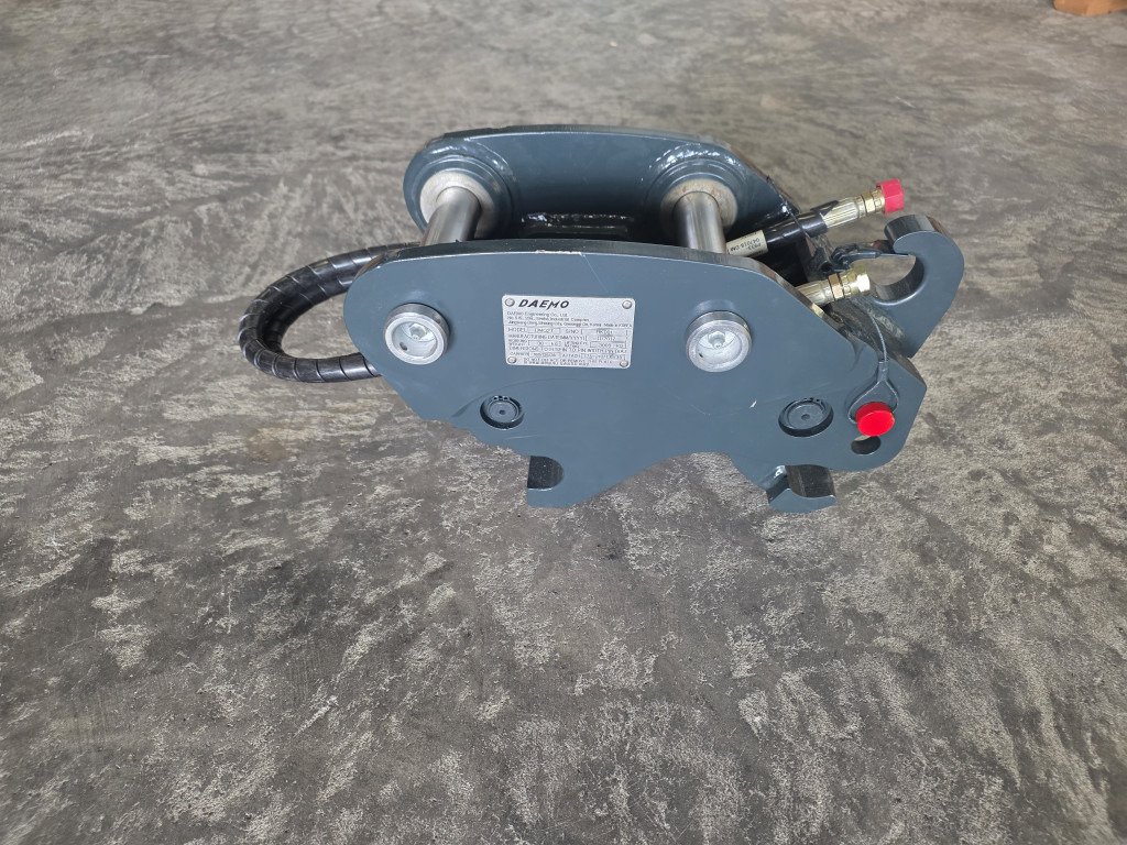 Case 32MK-95110CG - Attache rapide pour Engins de chantier: photos 4 Case 32MK-95110CG - Attache rapide pour Engins de chantier: photos 4