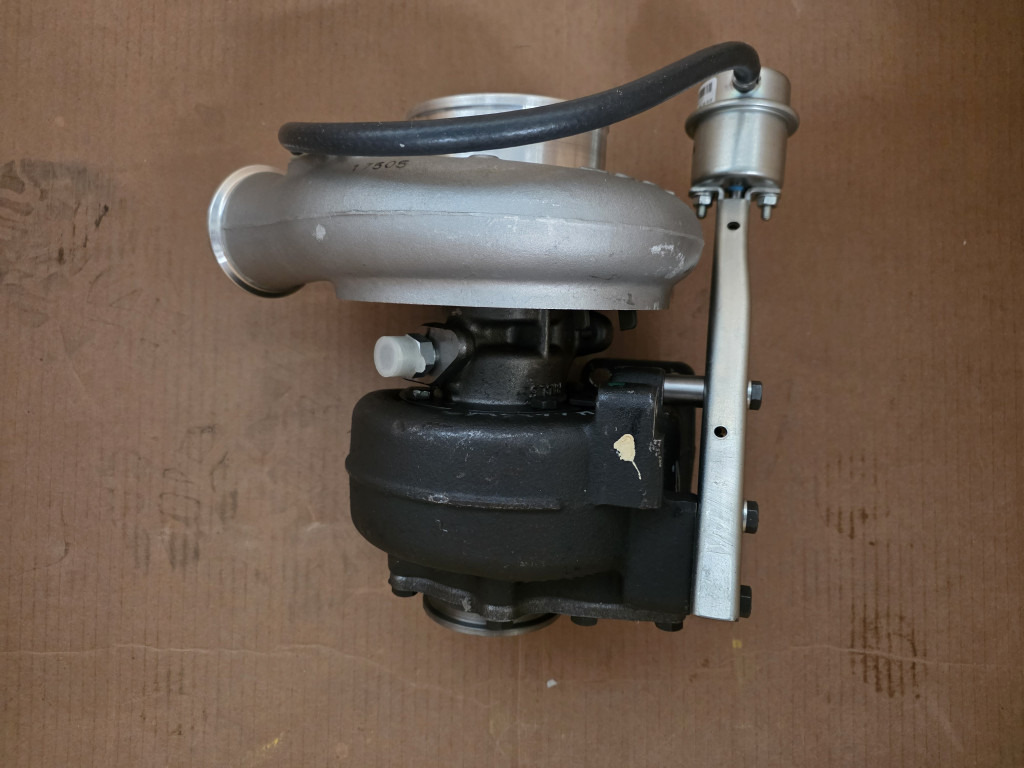 Case 504380015 - Turbocompresseur pour Engins de chantier: photos 2 Case 504380015 - Turbocompresseur pour Engins de chantier: photos 2