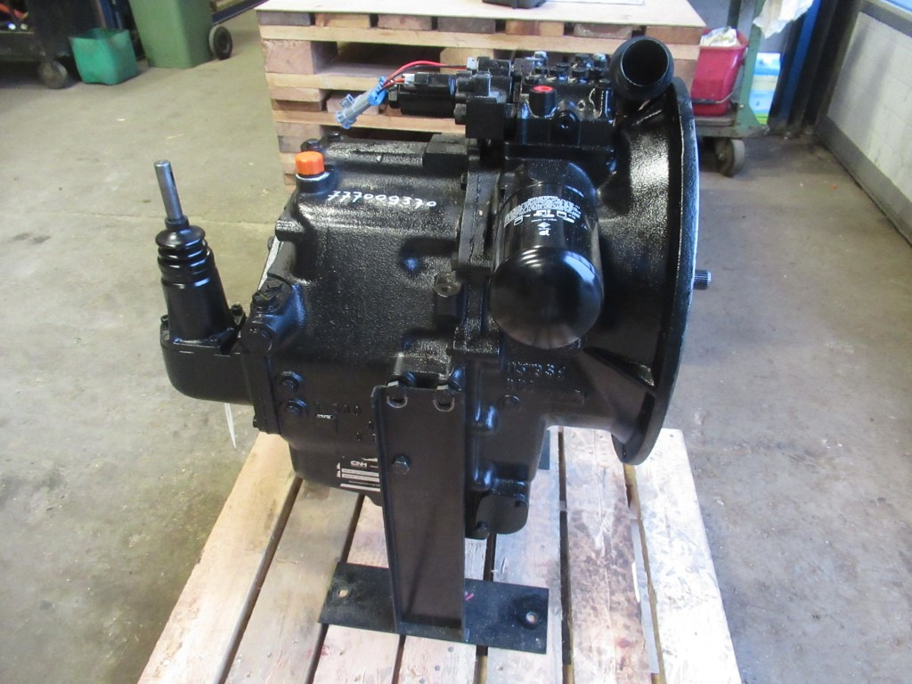 Case 87396486 - 130786A1 - Boîte de vitesse pour Engins de chantier: photos 1 Case 87396486 - 130786A1 - Boîte de vitesse pour Engins de chantier: photos 1