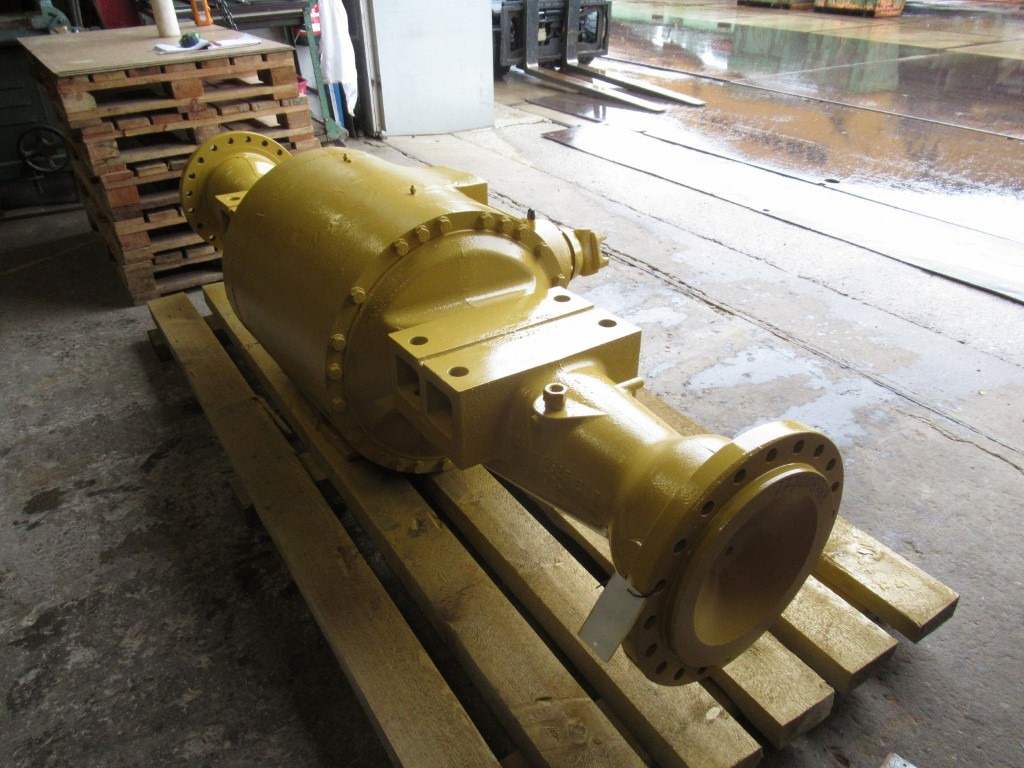 Caterpillar 2514522 - Essieu avant pour Engins de chantier: photos 2 Caterpillar 2514522 - Essieu avant pour Engins de chantier: photos 2