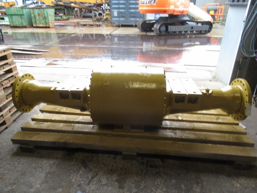 Caterpillar 2514522 - Essieu avant pour Engins de chantier: photos 3 Caterpillar 2514522 - Essieu avant pour Engins de chantier: photos 3