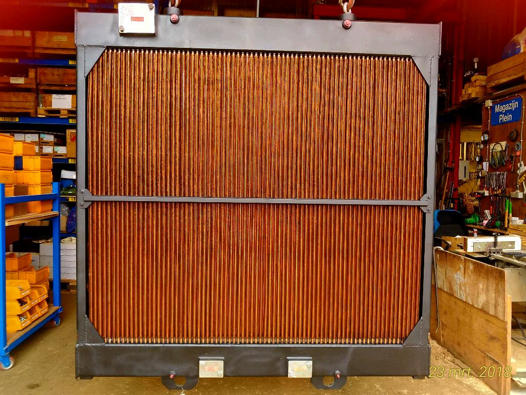 Caterpillar 2767875 - 4042099 - Radiateur pour Engins de chantier: photos 1 Caterpillar 2767875 - 4042099 - Radiateur pour Engins de chantier: photos 1