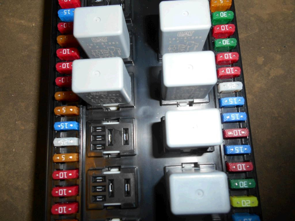 Caterpillar 3778061X - 3245773 - Fusible pour Engins de chantier: photos 3 Caterpillar 3778061X - 3245773 - Fusible pour Engins de chantier: photos 3