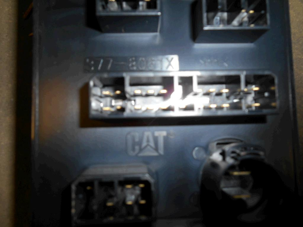 Caterpillar 3778061X - Fusible pour Engins de chantier: photos 4 Caterpillar 3778061X - Fusible pour Engins de chantier: photos 4