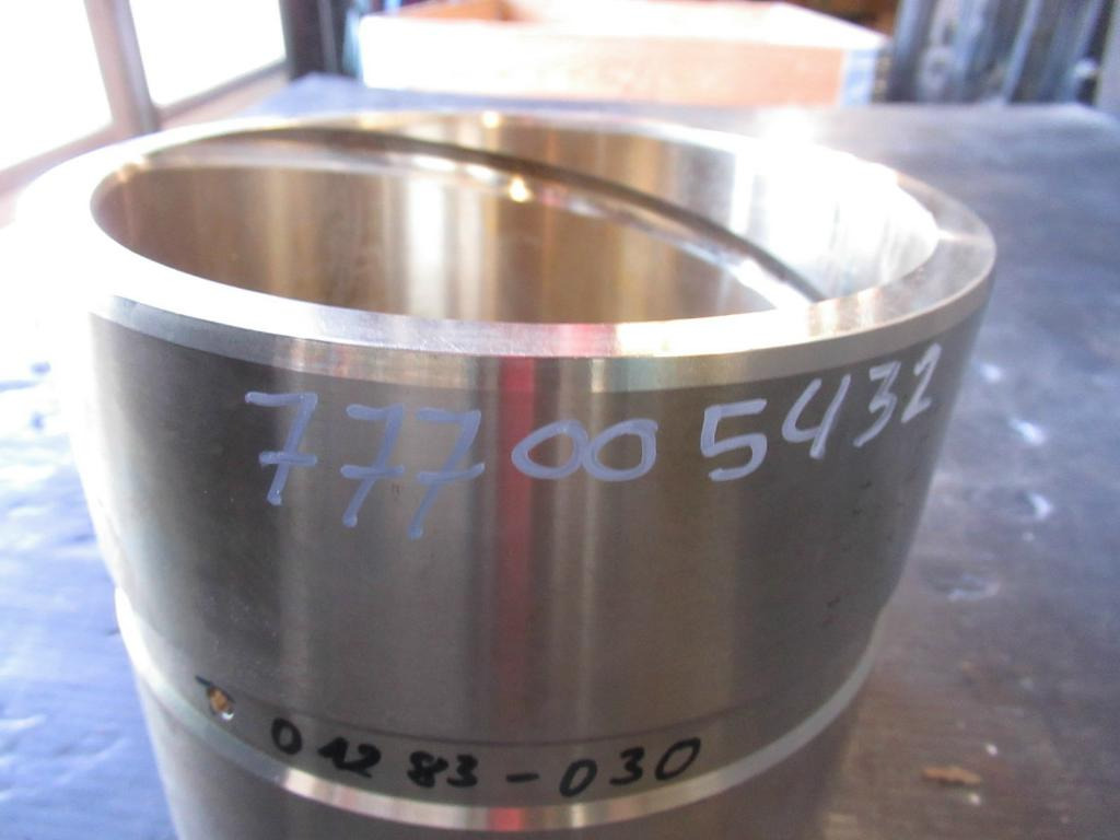 Caterpillar 4020444 - 5415427 - Pistons/ Anneaux/ Manchons pour Engins de chantier: photos 4 Caterpillar 4020444 - 5415427 - Pistons/ Anneaux/ Manchons pour Engins de chantier: photos 4