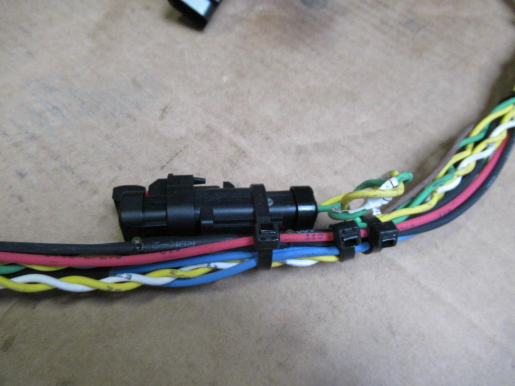 Caterpillar 4179083 - 3690093 - Câble/ Fil pour Engins de chantier: photos 5 Caterpillar 4179083 - 3690093 - Câble/ Fil pour Engins de chantier: photos 5