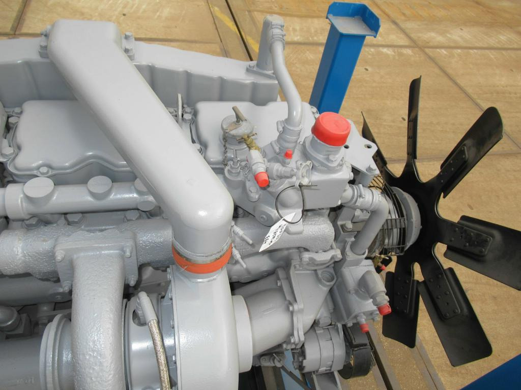 Cummins NTA855-C-360 - - Moteur pour Engins de chantier: photos 4 Cummins NTA855-C-360 - - Moteur pour Engins de chantier: photos 4