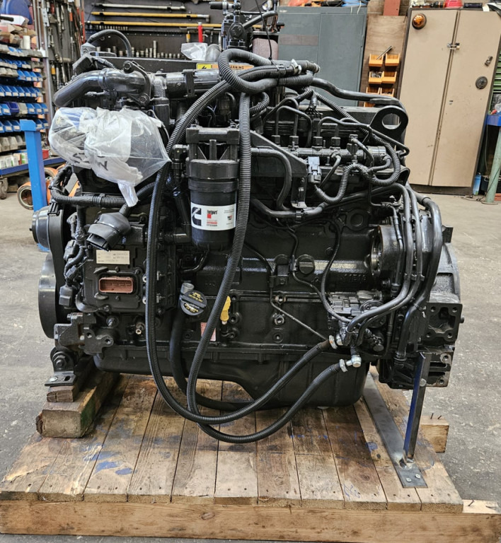 Cummins QSB6.7 - QSB6.7-4C - Moteur pour Engins de chantier: photos 1 Cummins QSB6.7 - QSB6.7-4C - Moteur pour Engins de chantier: photos 1